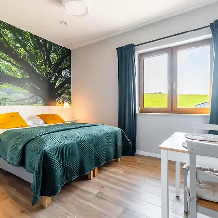 Black Lion Apartment *