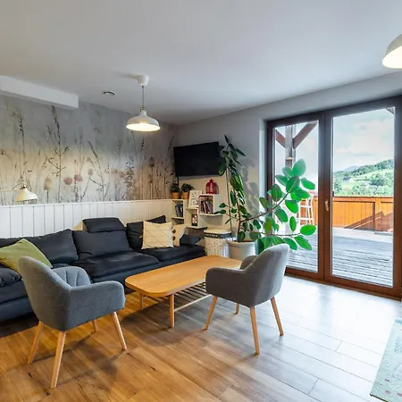 Apartment Black Lion Pcim